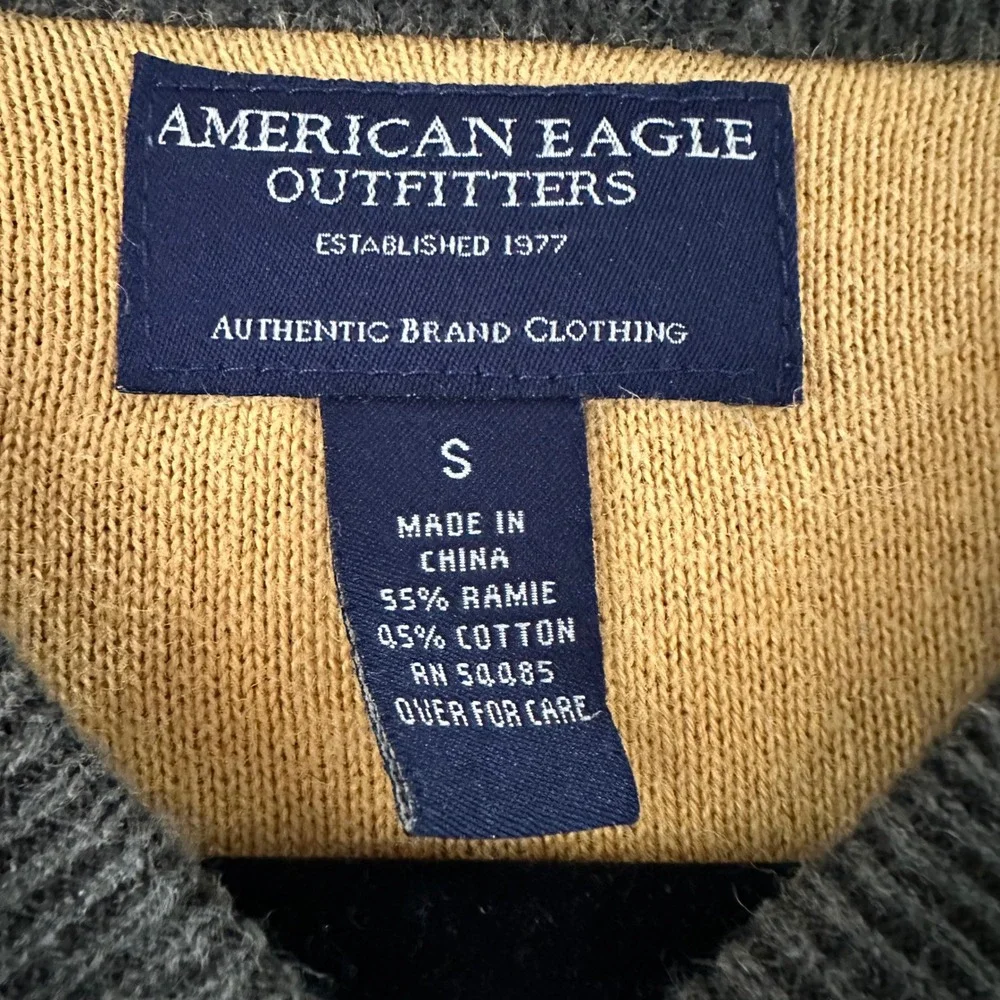 Vintage American Eagle Outfitters Men's Green Gold Striped V Neck Sweater Size S